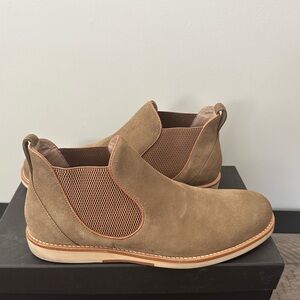 John Varvatos Brooklyn Grandfather Chelsea Boot color sandstone men’s size 11